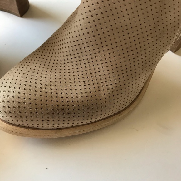 Vera Gomma Suede and Leather Ankle Boots - Picture 13 of 14